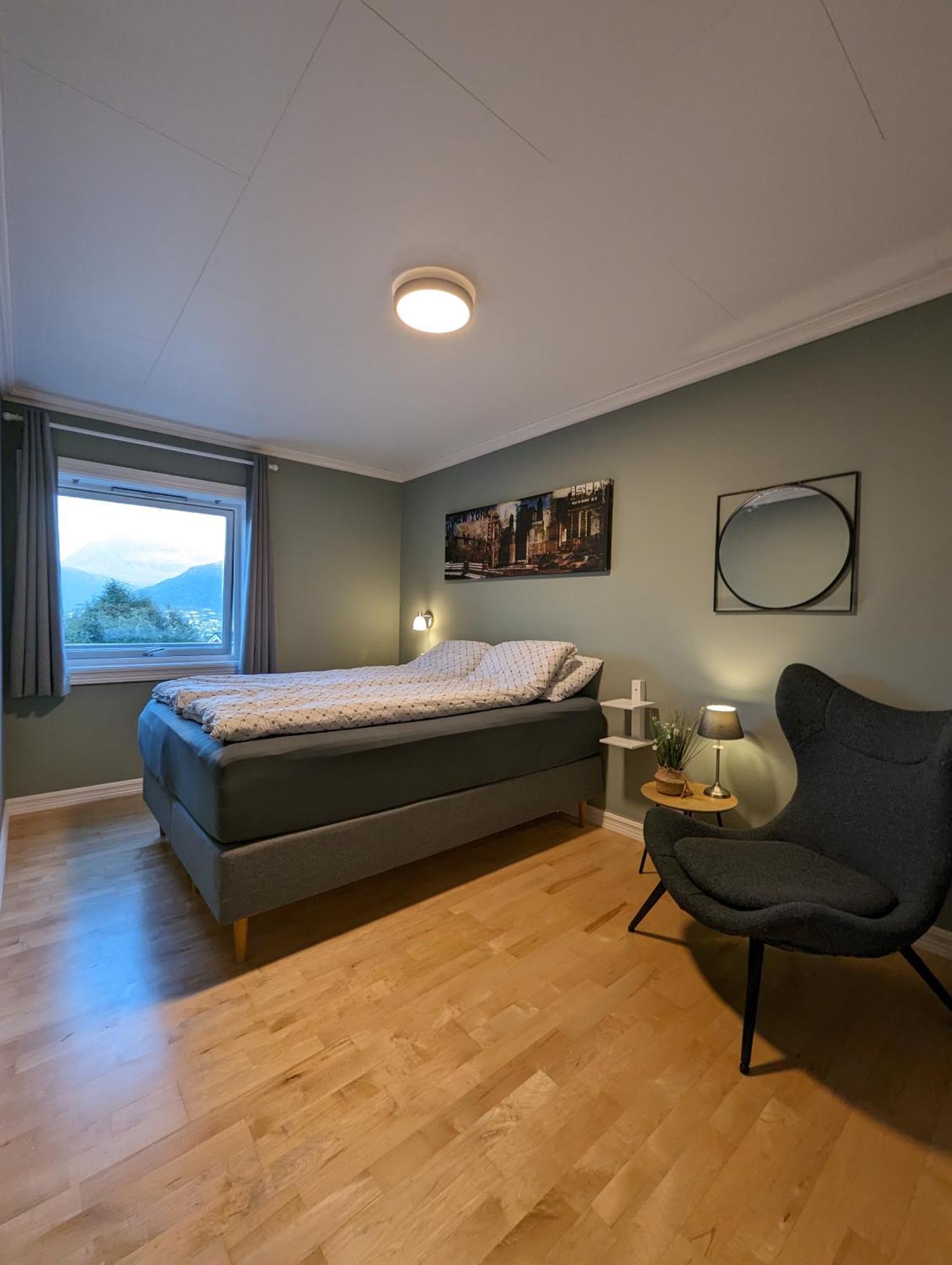 Sea & Mountain View Apartment Tromso Exterior photo